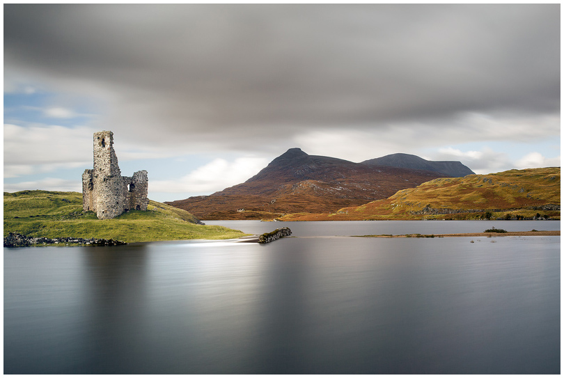 Loch castle виски. Scotland Ullapool Castle. Ullapool. Аллапул Шотландия фото. Шотландия на севере Великобритании или нет.